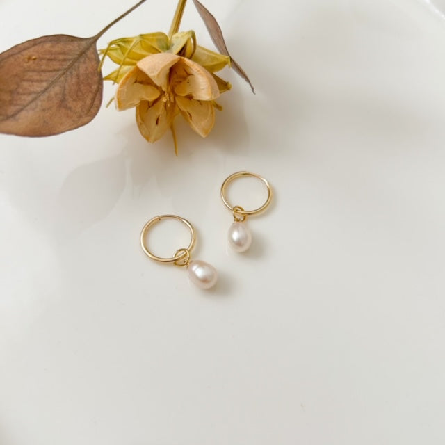 Freshwater Pearl Hoop Earrings